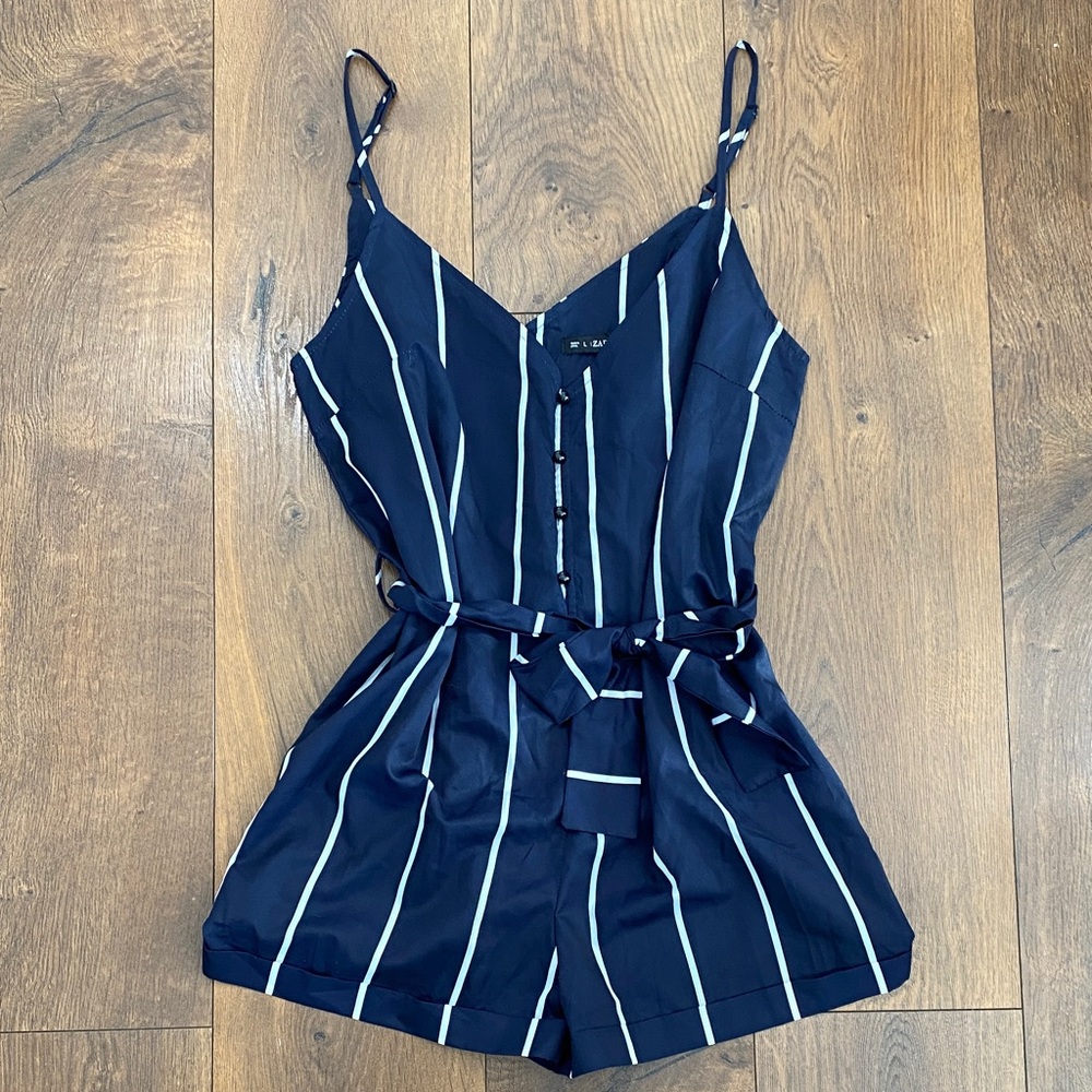 ZAFUL Striped Belted Spaghetti Strap Romper NWT size Large - Picture 4 of 6